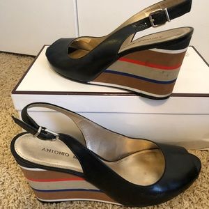 Antonio Melani size 7 wedge heels
